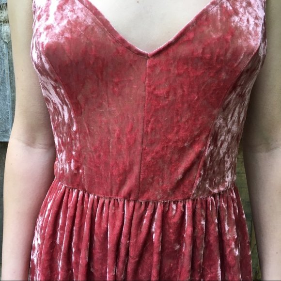 L.A Hearts Romper Size Small Pink Velvet V Neck - Picture 4 of 4